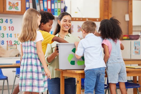 Características de la gamificación hacen del aprendizaje una actividad divertida con juegos que complementa el aprendizaje.