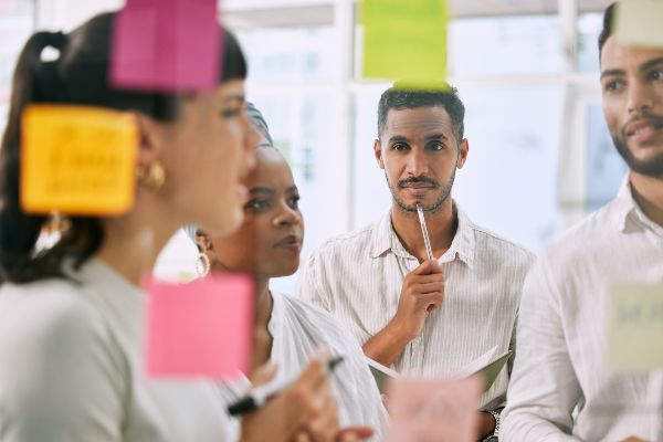 Características de la gamificación, Fomenta las relaciones sociales, el trabajo en equipo y la comunicación efectiva.